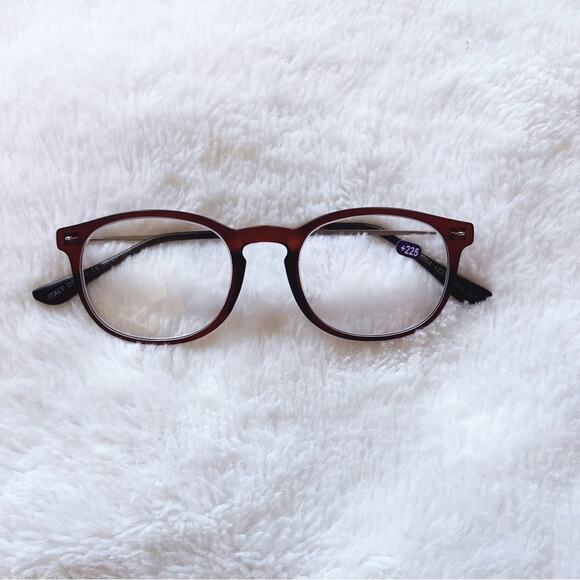 Stylens Accessories - Daisy Brown Thin Lightweight Reader Glasses